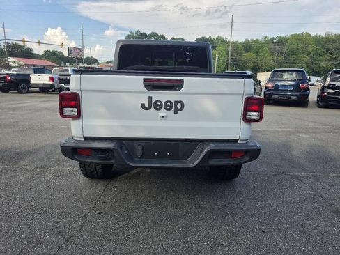 Used 2021 Jeep Gladiator Sport w/ Quick Order Package 24Q 80Th AWD/4WD image 16