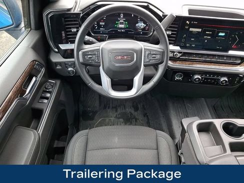 Used 2023 GMC Sierra 1500 Elevation AWD/4WD image 3