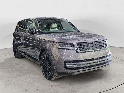New 2026 Land Rover Range Rover Long Wheelbase SE AWD/4WD image 7