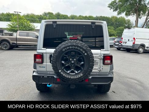 Certified 2023 Jeep Wrangler Unlimited w/ Cold Weather Group AWD/4WD image 5