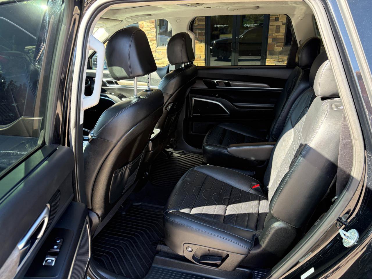Used 2022 Kia Telluride SX w/ SX Prestige Package AWD/4WD image 5