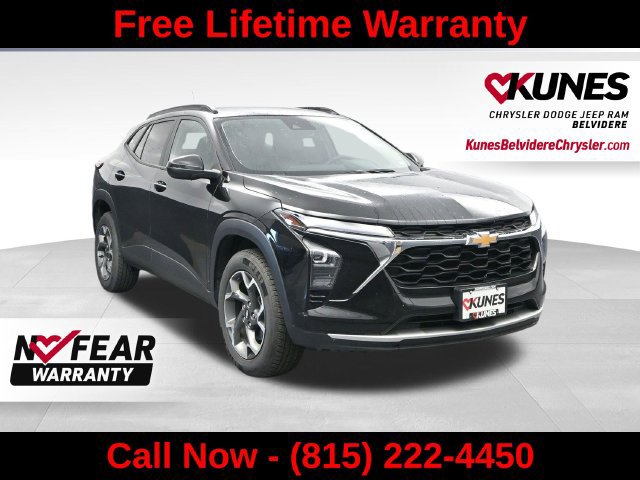 Used 2024 Chevrolet Trax LT FWD image 1