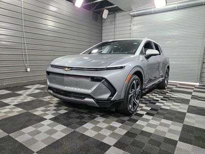 Used 2025 Chevrolet Equinox EV LT w/ Active Safety Package 3