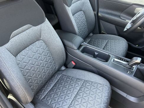 New 2026 Nissan Kicks SV FWD image 11