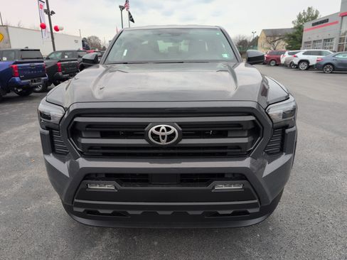 New 2025 Toyota Tacoma SR5 image 9