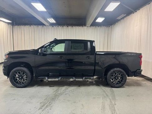 New 2026 Chevrolet Silverado 1500 RST w/ Dark Appearance Package AWD/4WD image 10
