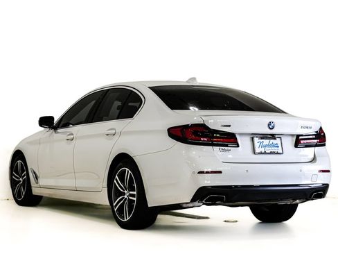 Used 2023 BMW 530i xDrive w/ Convenience Package AWD/4WD image 9