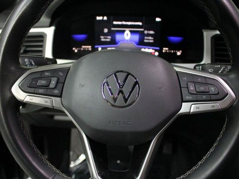 Used 2022 Volkswagen Atlas Cross Sport SE image 10