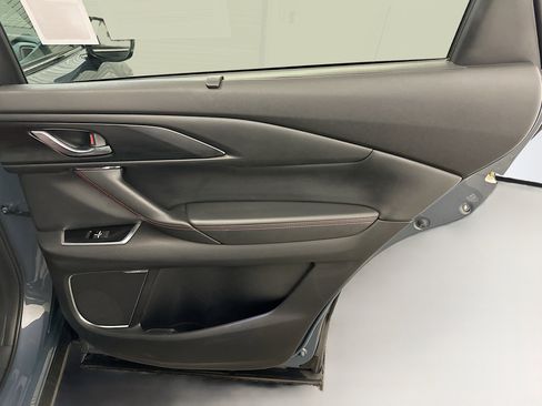 Used 2023 MAZDA CX-9 Carbon Edition image 34