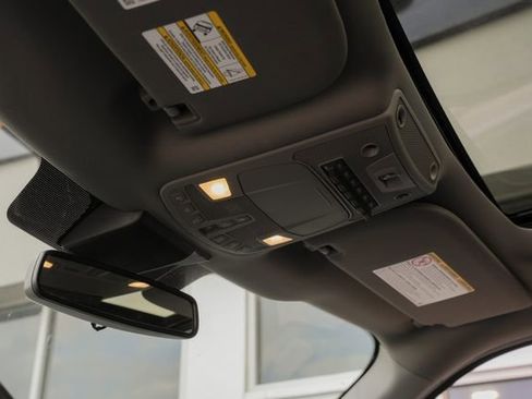 Used 2021 Ford F250 Lariat image 29