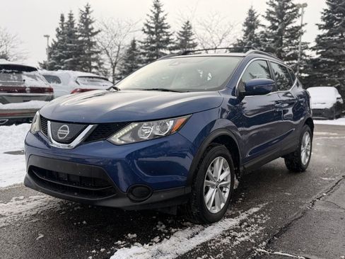 Used 2019 Nissan Rogue Sport SV image 3