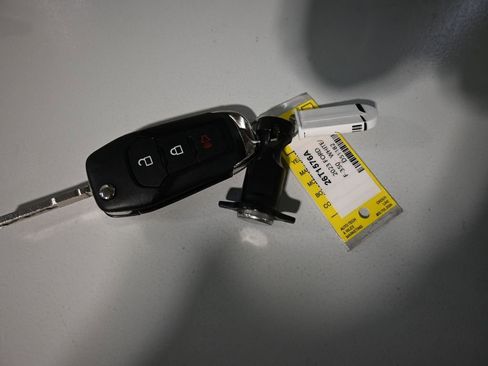 Used 2023 Ford F350 XLT image 23