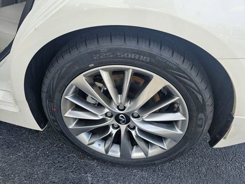 Used 2023 INFINITI Q50 Luxe w/ Cargo Package RWD image 12