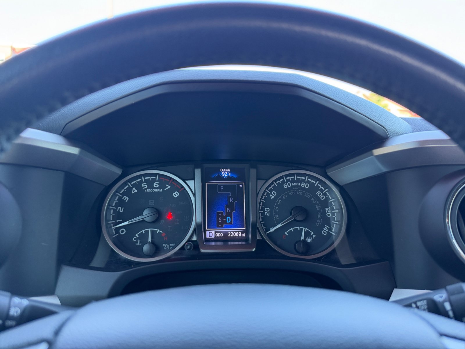 Used 2022 Toyota Tacoma Limited AWD/4WD image 32