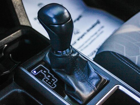 Used 2023 Toyota Tacoma TRD Off-Road image 19