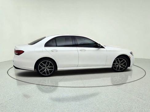 Used 2022 Mercedes-Benz E 350 Sedan image 7