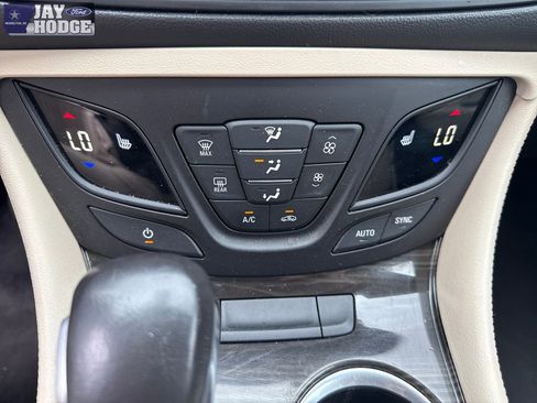 Used 2020 Buick Envision Essence w/ Experience Buick Package AWD/4WD image 30