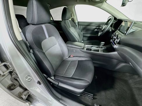 Used 2020 Nissan Sentra SV w/ Lighting Package FWD image 32