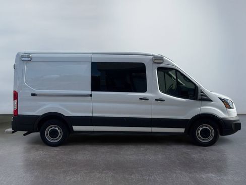 Used 2023 Ford Transit 250 Medium Roof w/ Exterior Upgrade Package RWD image 4