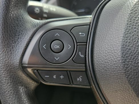 Used 2024 Toyota Corolla Cross L image 25