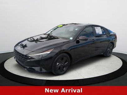 Certified 2022 Hyundai Elantra SEL