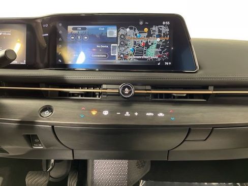 Used 2023 Nissan Ariya FWD image 25