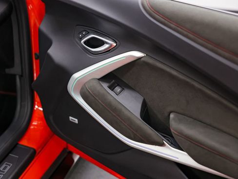 Used 2019 Chevrolet Camaro ZL1 image 20