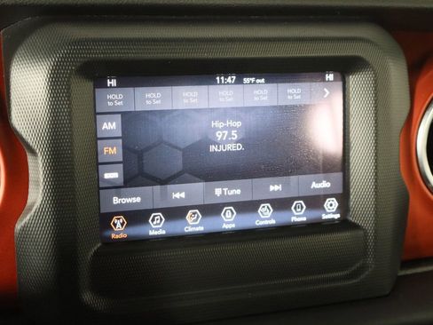 Used 2020 Jeep Gladiator Rubicon w/ Cold Weather Group image 28