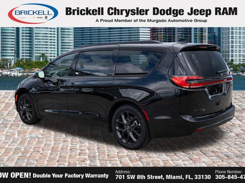 Used 2026 Chrysler Pacifica Select w/ S Appearance Package FWD image 7
