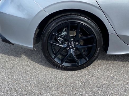 Used 2025 Honda Civic Sport image 11