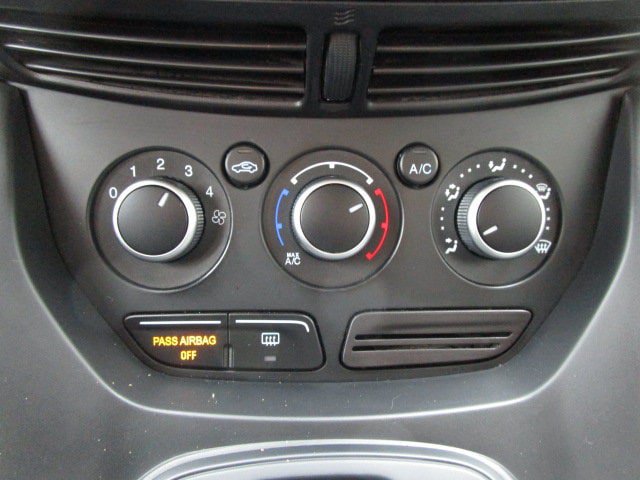 Used 2016 Ford Escape SE w/ SE Cold Weather Package AWD/4WD image 17