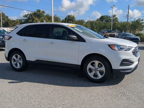 Used 2020 Ford Edge SE image 11