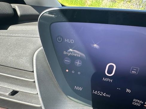 Used 2025 Buick Envision Sport Touring AWD/4WD image 23