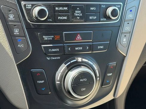 Used 2018 Hyundai Santa Fe Limited FWD image 20