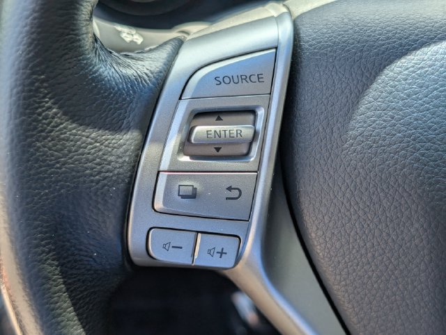 Used 2014 Nissan Altima 2.5 SV w/ Convenience Package FWD image 22