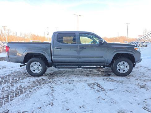 Used 2023 Toyota Tacoma SR image 6