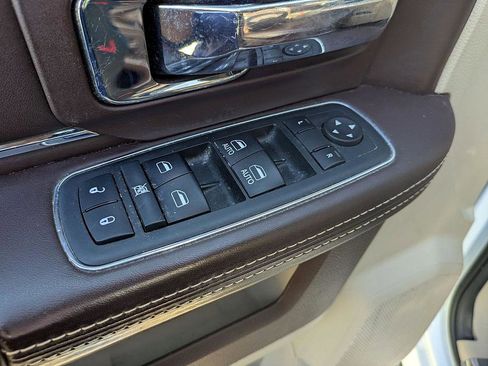 Used 2018 RAM 1500 Laramie Longhorn image 16