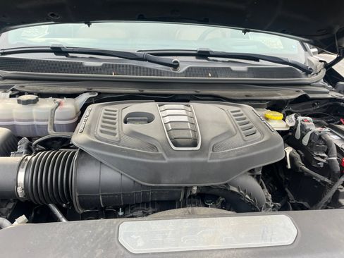 Used 2023 Jeep Grand Wagoneer Series III image 31