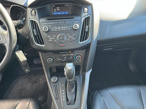 Used 2015 Ford Focus SE w/ Equipment Group 201A image 22