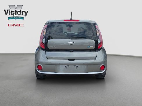 Used 2017 Kia Soul EV + w/ Sun & Fun Package FWD image 16