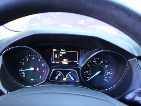 Used 2018 Ford Focus SE image 17