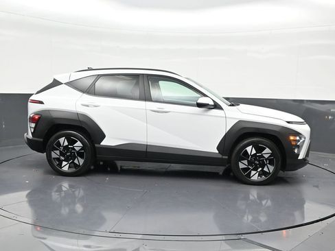 Used 2024 Hyundai Kona SEL w/ Convenience Package image 7