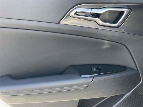 Certified 2023 Kia Sportage EX image 24