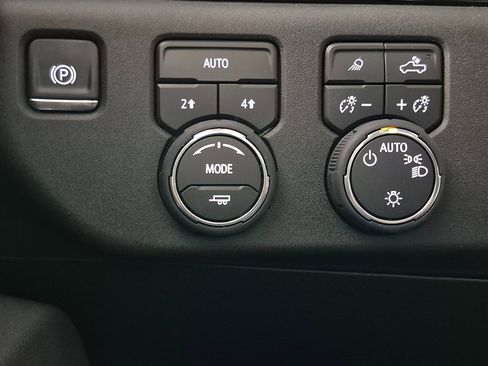 New 2026 Chevrolet Silverado 1500 LT w/ Safety Package image 16