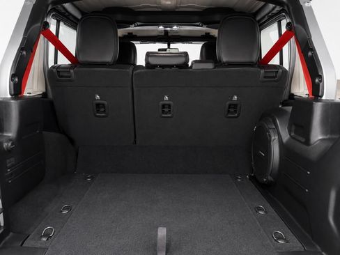 Used 2023 Jeep Wrangler Unlimited Rubicon 4xe AWD/4WD image 5