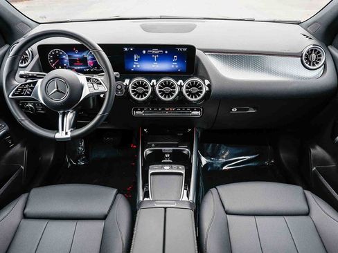 Certified 2026 Mercedes-Benz GLA 250 image 10