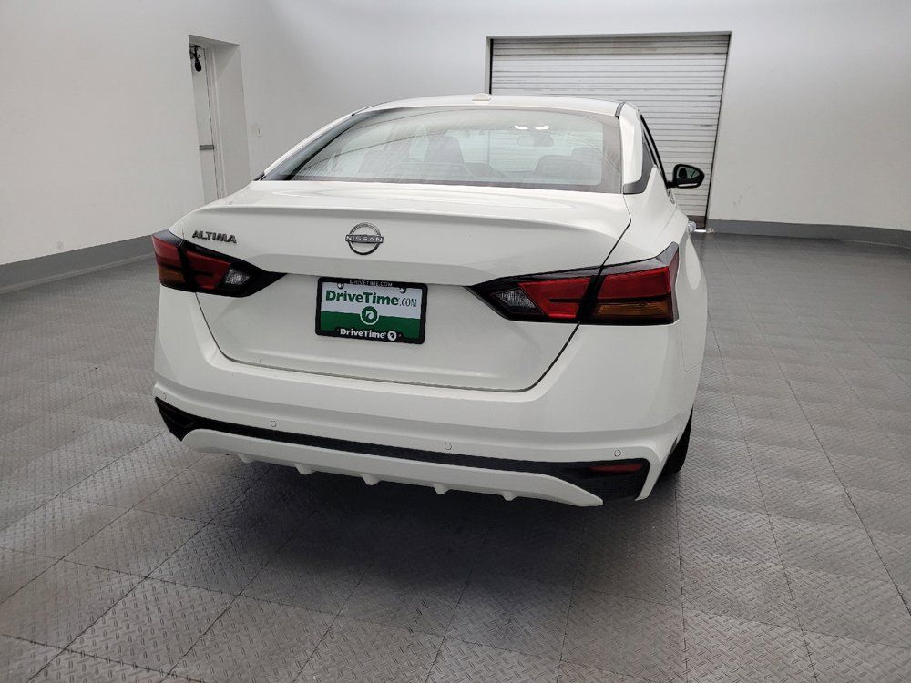 Used 2025 Nissan Altima 2.5 SV FWD image 7