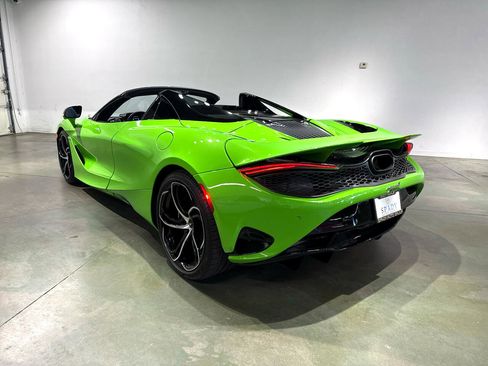 Used 2024 McLaren 750S Spider image 7