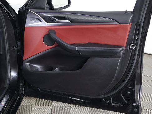 Used 2023 BMW X4 xDrive30i w/ M Sport Package image 27