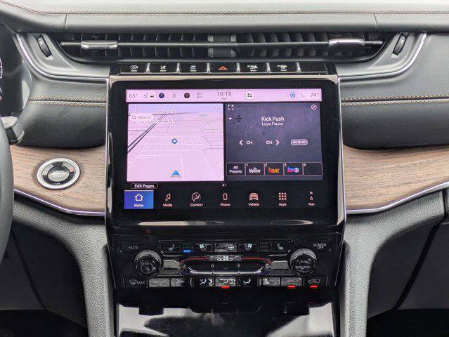 Certified 2025 Jeep Grand Cherokee Summit w/ Obsidian Package AWD/4WD image 19